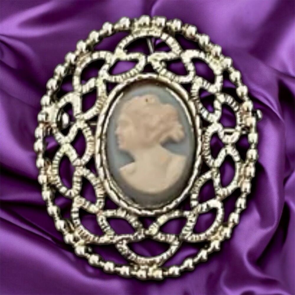 Filigree Cameo Brooch and Necklace Hanger, Signed SC, Vintage Elegant Jewelry